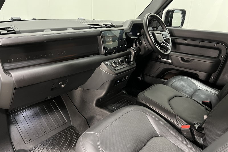 2024 (74) LAND ROVER COMMERCIAL DEFENDER 3.0 D350 Hard Top X-Dynamic HSE Auto [3 Seat] 5123334