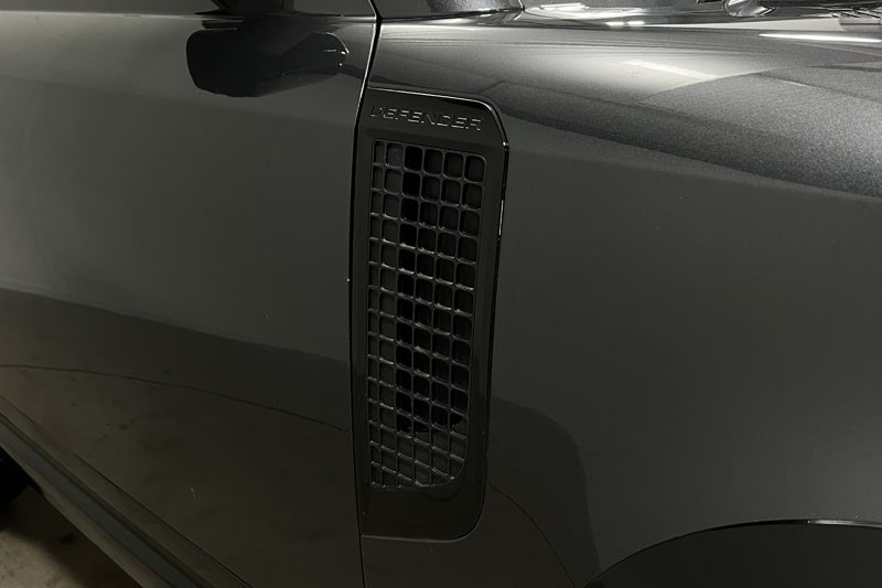 2024 (74) LAND ROVER COMMERCIAL DEFENDER 3.0 D350 Hard Top X-Dynamic HSE Auto [3 Seat] 5123345