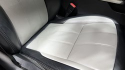 2020 (70) LAND ROVER RANGE ROVER EVOQUE 2.0 P200 R-Dynamic SE 5dr Auto 5118975