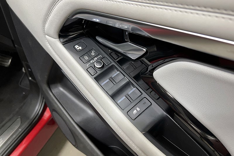 2020 (70) LAND ROVER RANGE ROVER EVOQUE 2.0 P200 R-Dynamic SE 5dr Auto 5118972