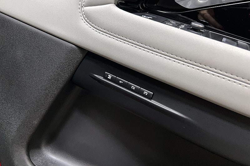 2020 (70) LAND ROVER RANGE ROVER EVOQUE 2.0 P200 R-Dynamic SE 5dr Auto 5118971