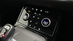 2022 (22) LAND ROVER RANGE ROVER EVOQUE 2.0 D200 R-Dynamic SE 5dr Auto 5122118