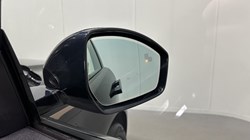 2022 (22) LAND ROVER RANGE ROVER EVOQUE 2.0 D200 R-Dynamic SE 5dr Auto 5122107