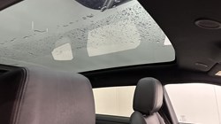 2022 (22) LAND ROVER RANGE ROVER EVOQUE 2.0 D200 R-Dynamic SE 5dr Auto 5122112