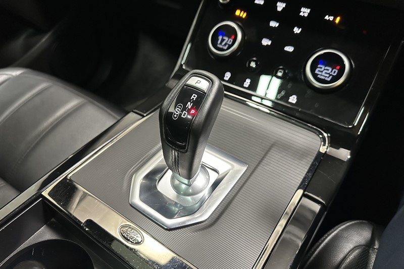 2022 (22) LAND ROVER RANGE ROVER EVOQUE 2.0 D200 R-Dynamic SE 5dr Auto 5122116