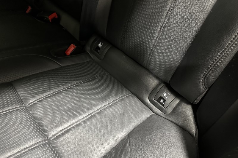 2022 (22) LAND ROVER RANGE ROVER EVOQUE 2.0 D200 R-Dynamic SE 5dr Auto 5122129