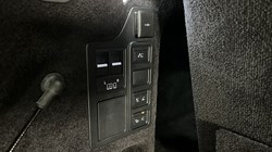 2024 (24) LAND ROVER DISCOVERY 3.0 D300 Dynamic SE 5dr Auto 5187855