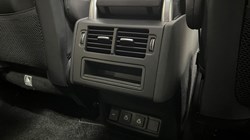 2024 (24) LAND ROVER DISCOVERY 3.0 D300 Dynamic SE 5dr Auto 5187822