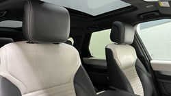 2024 (24) LAND ROVER DISCOVERY 3.0 D300 Dynamic SE 5dr Auto 5187829