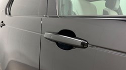 2024 (24) LAND ROVER DISCOVERY 3.0 D300 Dynamic SE 5dr Auto 5187860