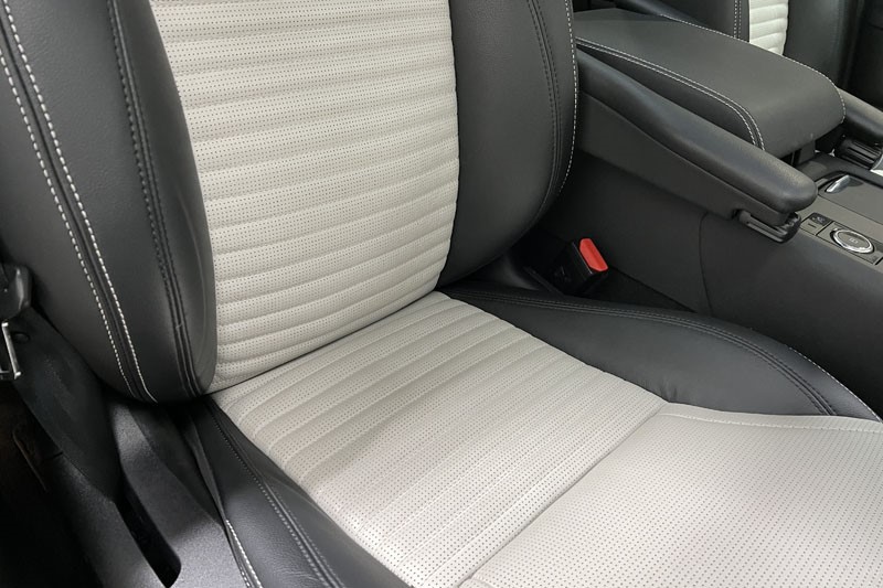 2024 (24) LAND ROVER DISCOVERY 3.0 D300 Dynamic SE 5dr Auto 5187828