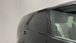 2024 (24) LAND ROVER DISCOVERY 3.0 D300 Dynamic SE 5dr Auto 5187859