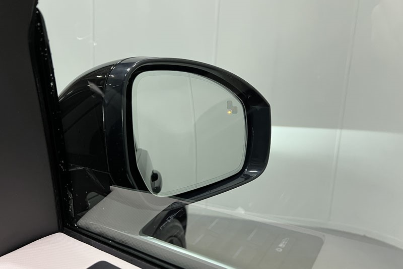 2024 (24) LAND ROVER DISCOVERY 3.0 D300 Dynamic SE 5dr Auto 5187826