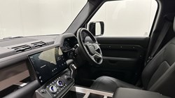 2026 (26) LAND ROVER DEFENDER 3.0 D250 X-Dynamic HSE 110 5dr Auto 5818601