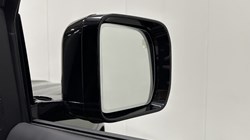 2026 (26) LAND ROVER DEFENDER 3.0 D250 X-Dynamic HSE 110 5dr Auto 5818579