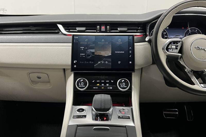 2024 (24) JAGUAR F-PACE 2.0 D200 R-Dynamic HSE Black 90th Anniv 5dr Auto 5194587