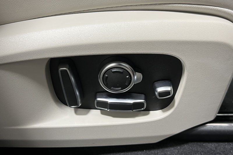 2024 (24) JAGUAR F-PACE 2.0 D200 R-Dynamic HSE Black 90th Anniv 5dr Auto 5194594