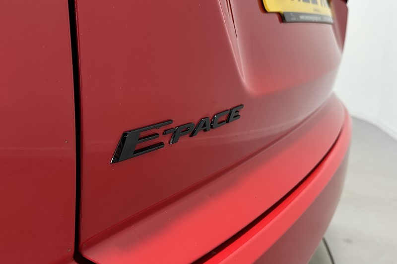 2022 (22) JAGUAR E-PACE 2.0 D200 R-Dynamic Black 5dr Auto 5131128