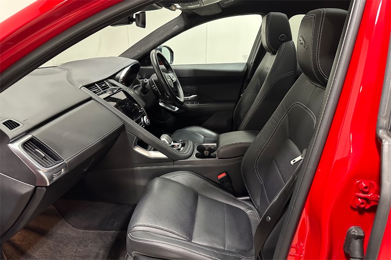 2022 (22) JAGUAR E-PACE 2.0 D200 R-Dynamic Black 5dr Auto 5131086