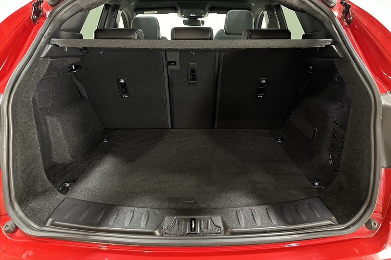 2022 (22) JAGUAR E-PACE 2.0 D200 R-Dynamic Black 5dr Auto 5131124