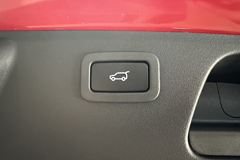 2022 (22) JAGUAR E-PACE 2.0 D200 R-Dynamic Black 5dr Auto 5131126