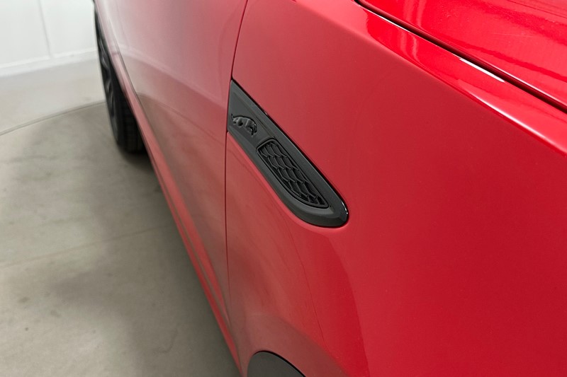 2022 (22) JAGUAR E-PACE 2.0 D200 R-Dynamic Black 5dr Auto 5131133