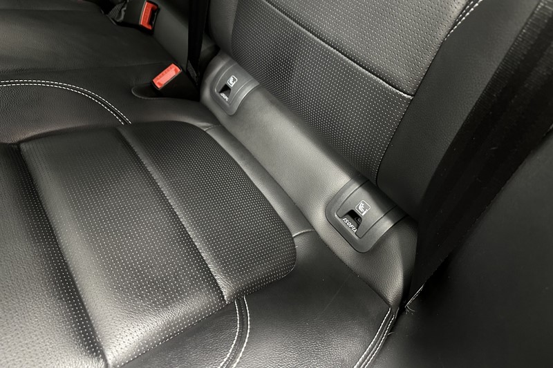 2022 (22) JAGUAR E-PACE 2.0 D200 R-Dynamic Black 5dr Auto 5131121