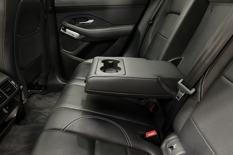 2022 (22) JAGUAR E-PACE 2.0 D200 R-Dynamic Black 5dr Auto 5131122