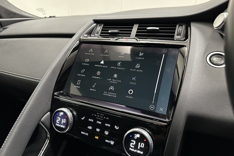 2022 (22) JAGUAR E-PACE 2.0 D200 R-Dynamic Black 5dr Auto 5131113