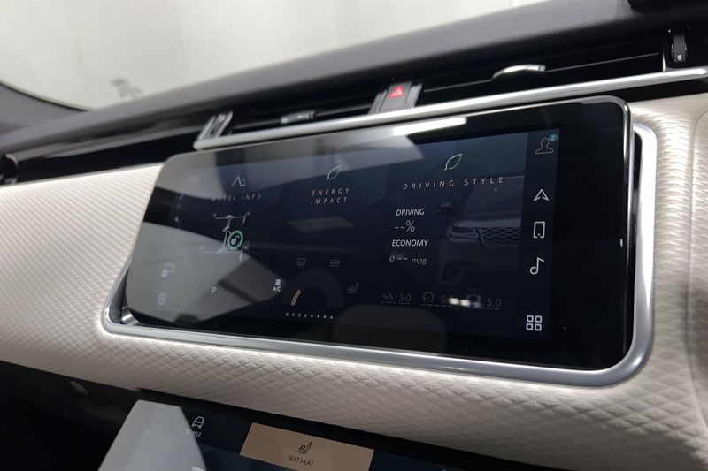 2023 (23) LAND ROVER RANGE ROVER VELAR 3.0 D300 MHEV R-Dynamic SE 5dr Auto 5137416