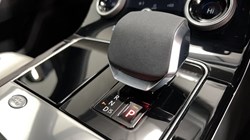 2023 (23) LAND ROVER RANGE ROVER VELAR 3.0 D300 MHEV R-Dynamic SE 5dr Auto 5137409