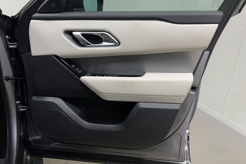 2023 (23) LAND ROVER RANGE ROVER VELAR 3.0 D300 MHEV R-Dynamic SE 5dr Auto 5137398