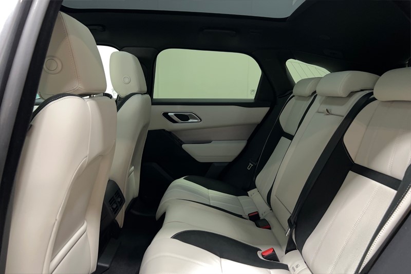 2023 (23) LAND ROVER RANGE ROVER VELAR 3.0 D300 MHEV R-Dynamic SE 5dr Auto 5137389