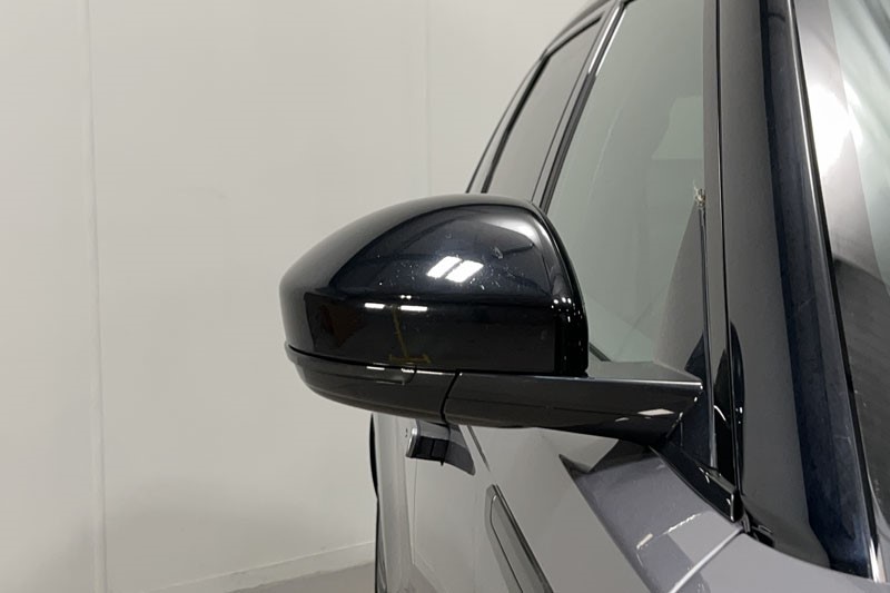 2023 (23) LAND ROVER RANGE ROVER VELAR 3.0 D300 MHEV R-Dynamic SE 5dr Auto 5137439