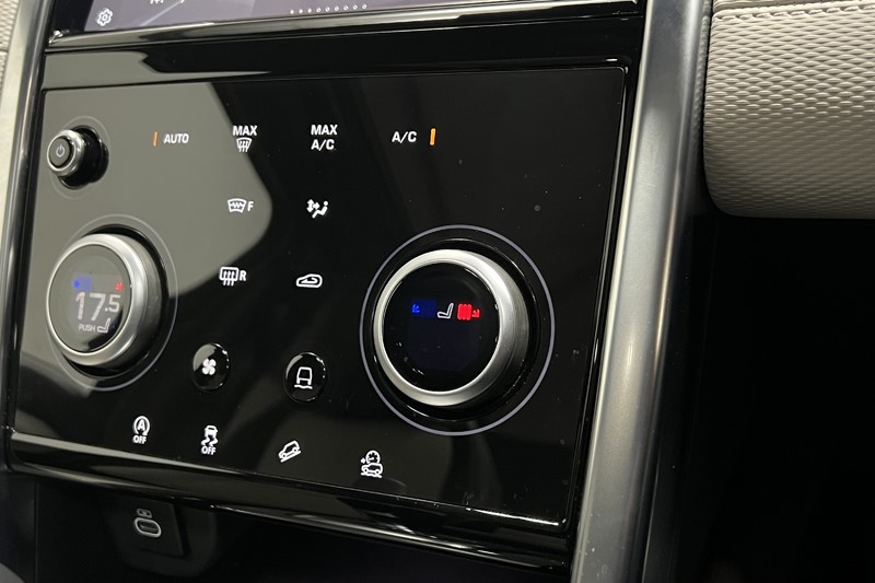 2021 (21) LAND ROVER DISCOVERY SPORT 2.0 P290 Black 5dr Auto [5 Seat] 5142745