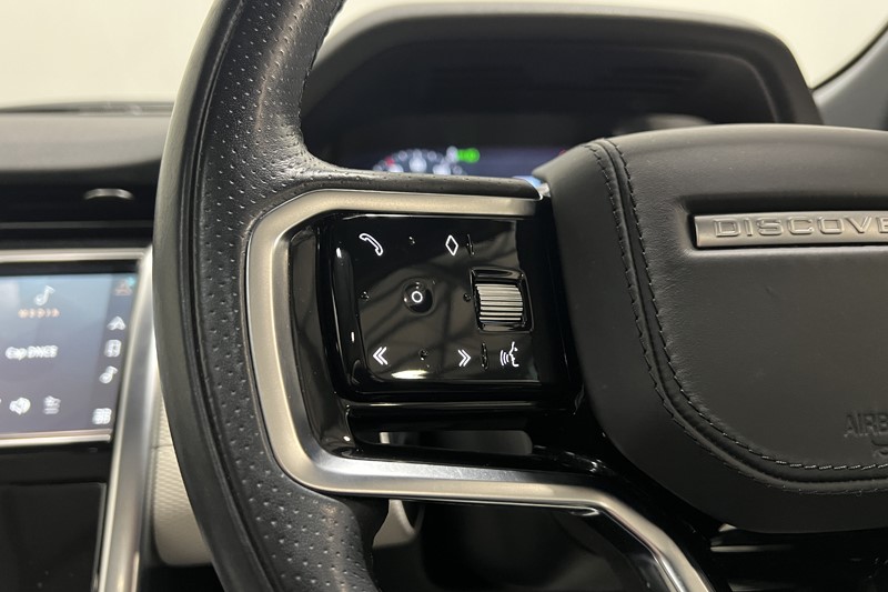 2021 (21) LAND ROVER DISCOVERY SPORT 2.0 P290 Black 5dr Auto [5 Seat] 5142740