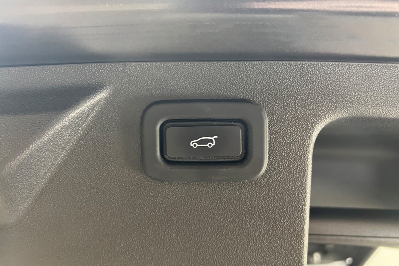 2021 (21) LAND ROVER DISCOVERY SPORT 2.0 P290 Black 5dr Auto [5 Seat] 5142760