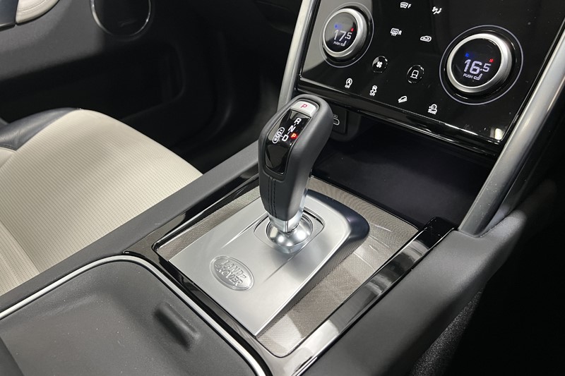 2021 (21) LAND ROVER DISCOVERY SPORT 2.0 P290 Black 5dr Auto [5 Seat] 5142743