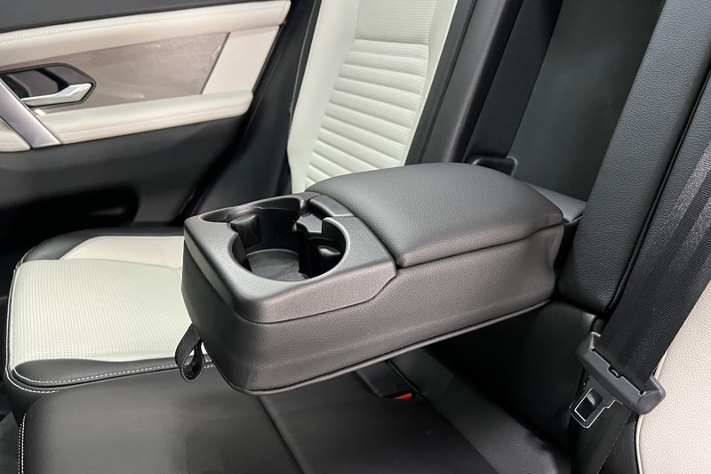 2021 (21) LAND ROVER DISCOVERY SPORT 2.0 P290 Black 5dr Auto [5 Seat] 5142757