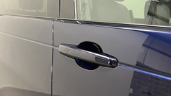 2023 (23) LAND ROVER DISCOVERY 3.0 D300 R-Dynamic HSE 5dr Auto 5141869