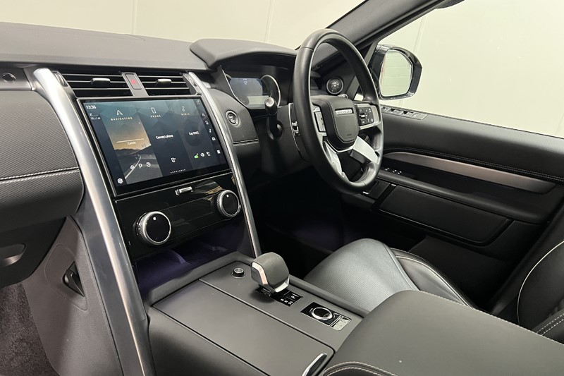 2023 (23) LAND ROVER DISCOVERY 3.0 D300 R-Dynamic HSE 5dr Auto 5141855