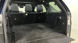 2023 (23) LAND ROVER DISCOVERY 3.0 D300 R-Dynamic HSE 5dr Auto 5141863