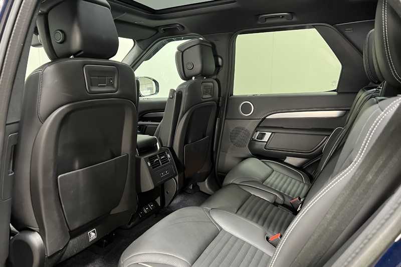 2023 (23) LAND ROVER DISCOVERY 3.0 D300 R-Dynamic HSE 5dr Auto 5141856