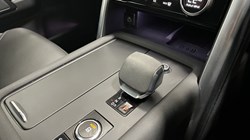 2023 (23) LAND ROVER DISCOVERY 3.0 D300 R-Dynamic HSE 5dr Auto 5141842