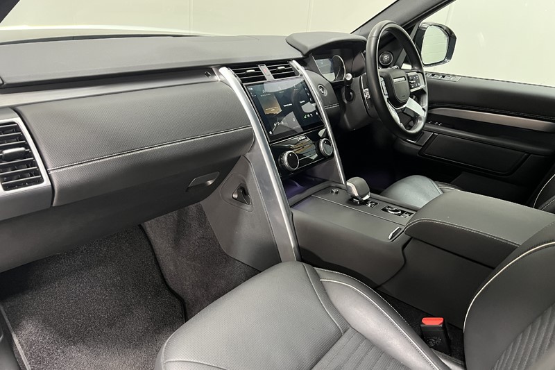 2023 (23) LAND ROVER DISCOVERY 3.0 D300 R-Dynamic HSE 5dr Auto 5141854