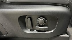 2023 (23) LAND ROVER DISCOVERY 3.0 D300 R-Dynamic HSE 5dr Auto 5141835