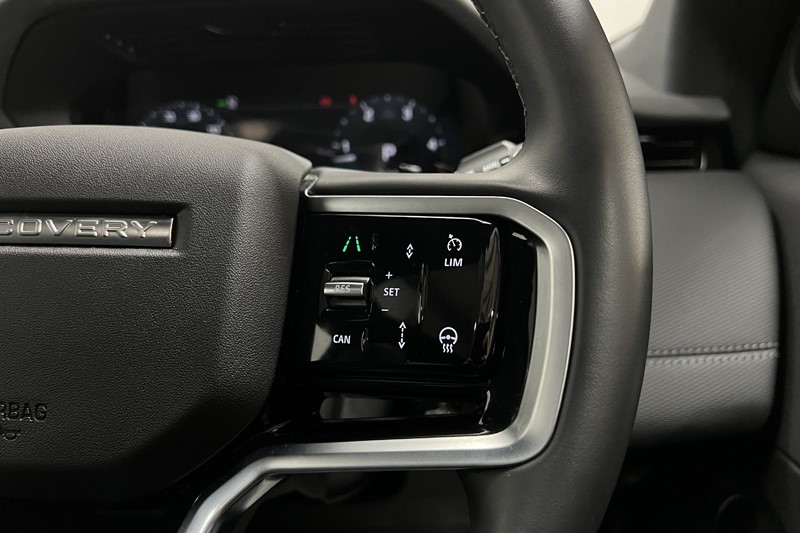 2024 (24) LAND ROVER DISCOVERY SPORT 2.0 D200 Dynamic SE 5dr Auto [5 Seat] 5123564