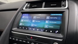 2020 (20) JAGUAR E-PACE 2.0d Chequered Flag Edition 5dr Auto 5145452