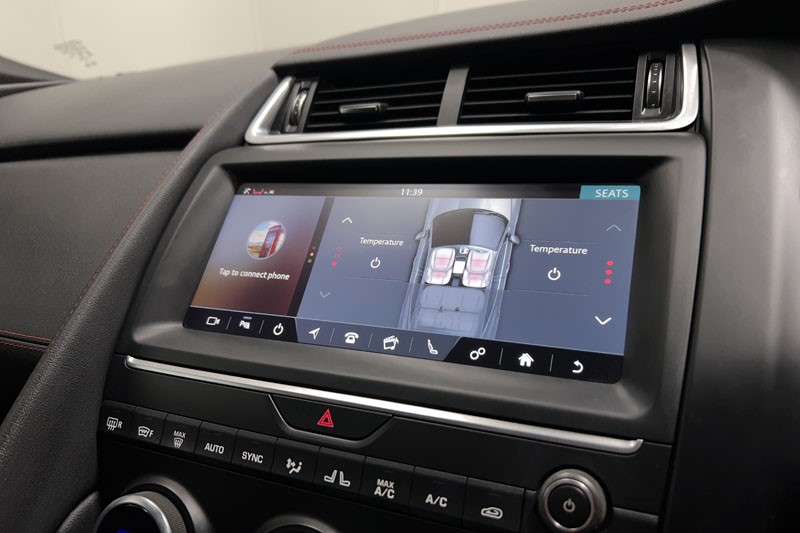 2020 (20) JAGUAR E-PACE 2.0d Chequered Flag Edition 5dr Auto 5145457