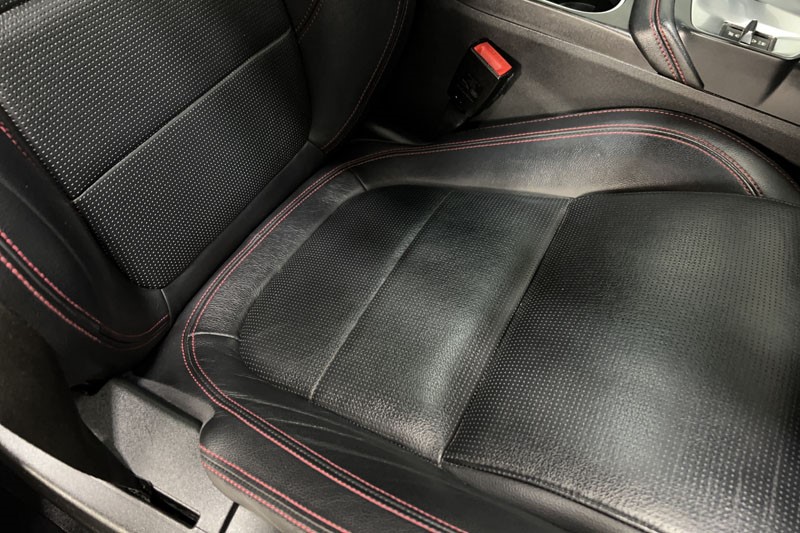 2020 (20) JAGUAR E-PACE 2.0d Chequered Flag Edition 5dr Auto 5145442